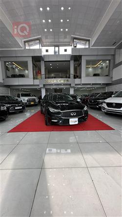 Infiniti Q30